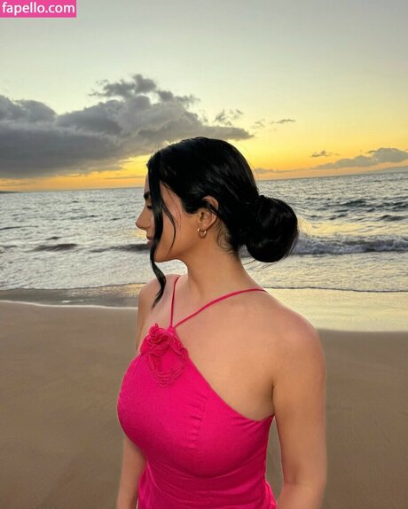 Zenoviajafar nudes only fans