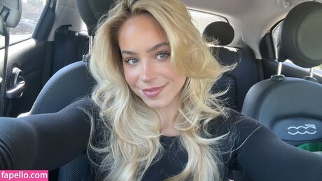 Alexa Blair Robertson onlyfans leaked sex