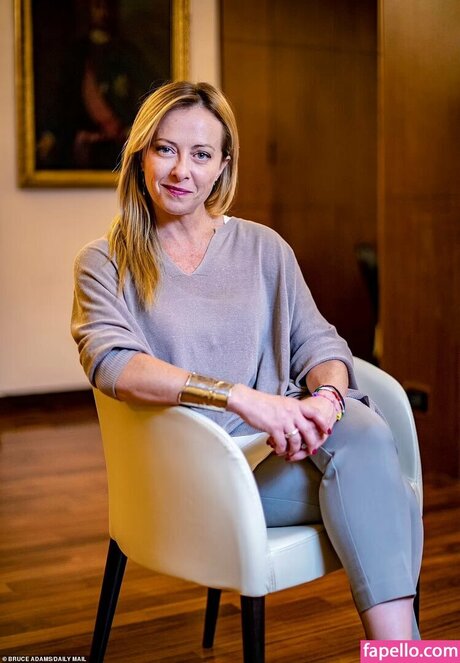 Giorgia Meloni onlyfans leak ass