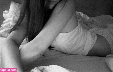 veildose onlyfans naked pics