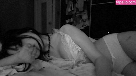 veildose only fans pictures