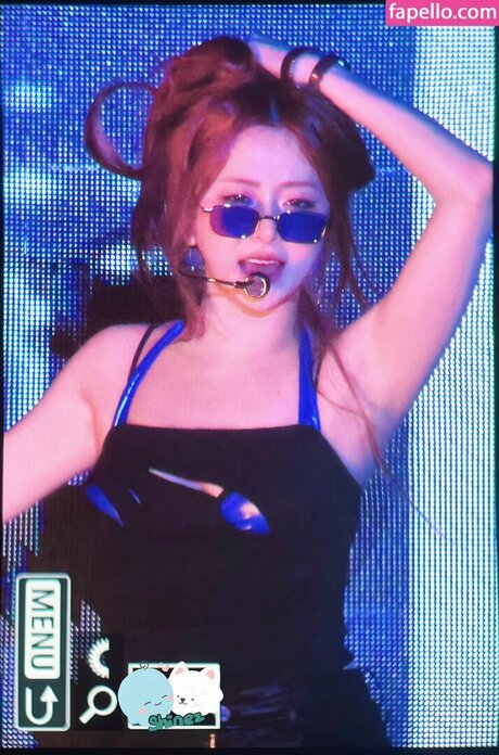 Huh Yunjin_ leaked only fans