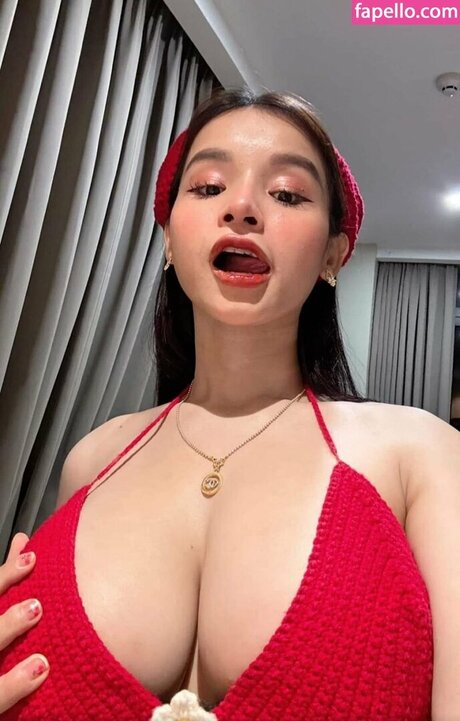 Nan Ma Htwe onlyfans leak porn