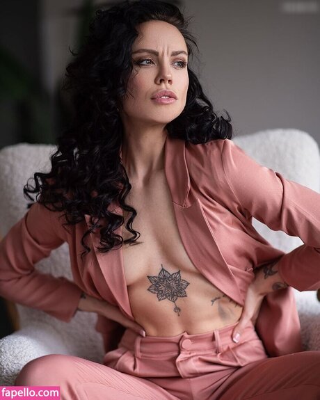 Miri Be desnuda onlyfans