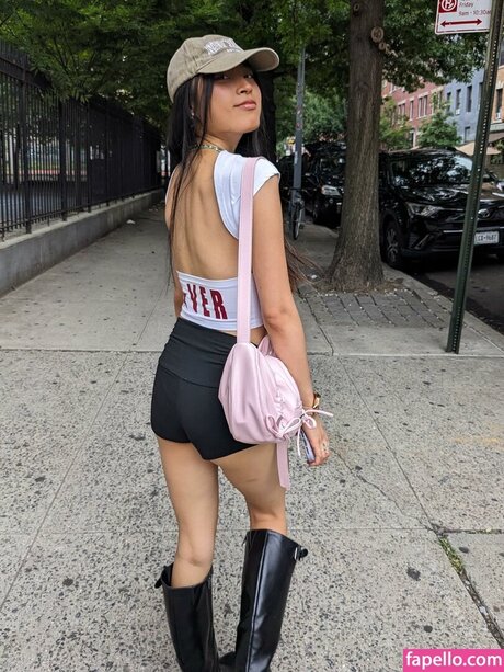 Lisa Tung nude only fans leaks