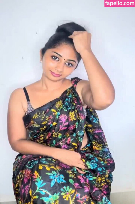 Sharmy Vlogs nude only fans