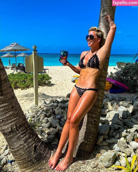 Savannah Chrisley onlyfans nude tits