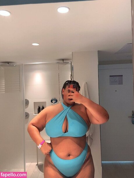 Airam Natt onlyfans strip