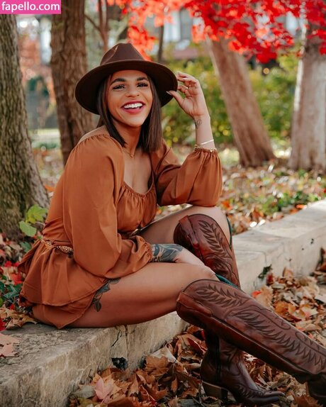 Amber Reacts onlyfans nide