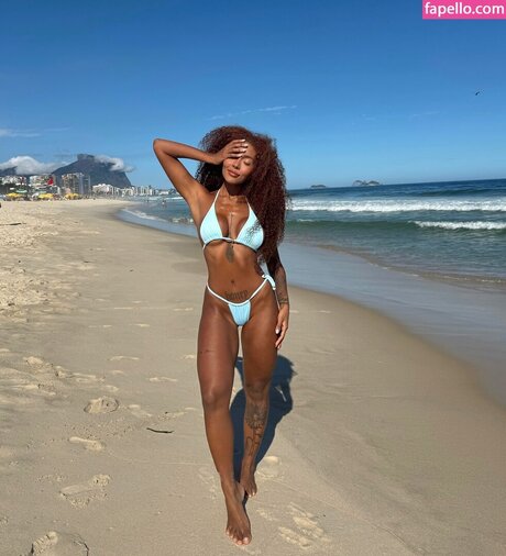 Giovanna Jacobina only fans leak