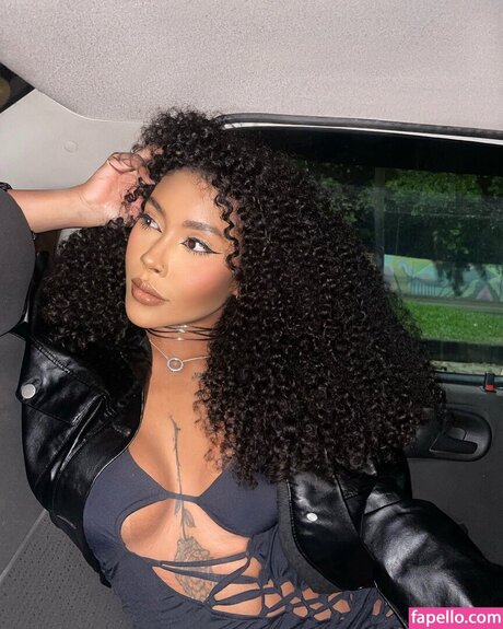 Giovanna Jacobina onlyfans leak