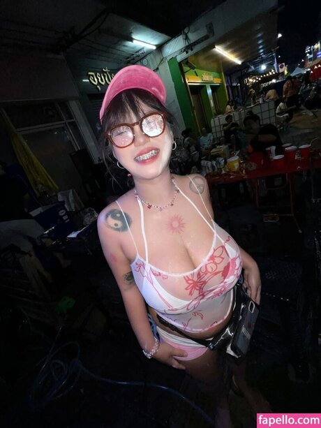 bam sirinun onlyfans tits