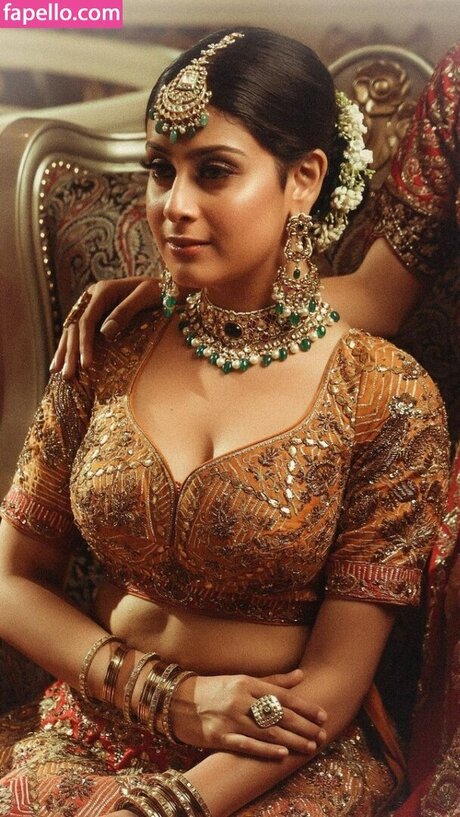 Isha Malviya nude onlyfans leak