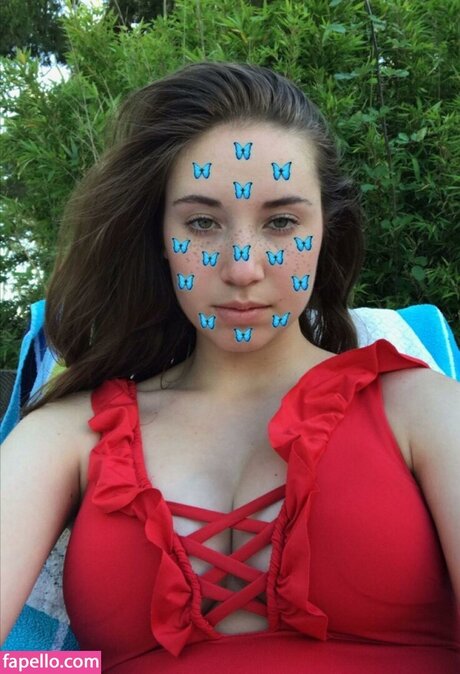 Nina Gademan onlyfans model photo