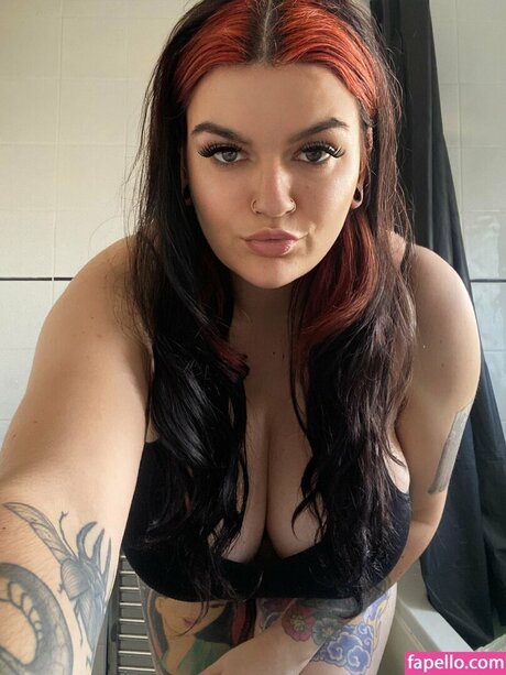 Zoe O Neill feet onlyfans