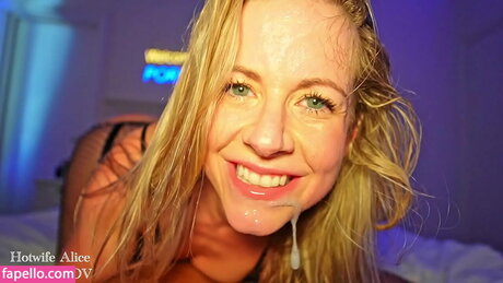 hotwifealice leaked only fans nudes