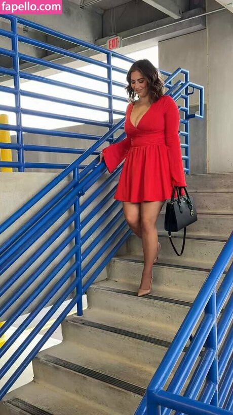 Kellymonroelife onlyfans nude pics