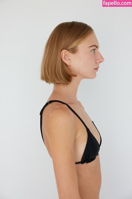 Keira Lhotan onlyfans leaked pics