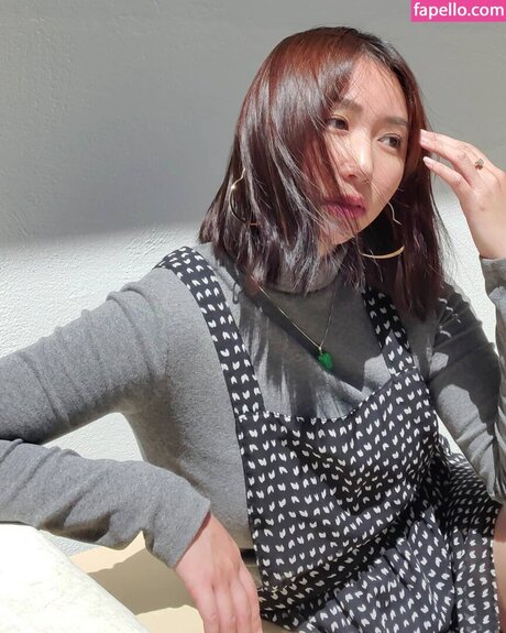 Sophia Phan ass onlyfans