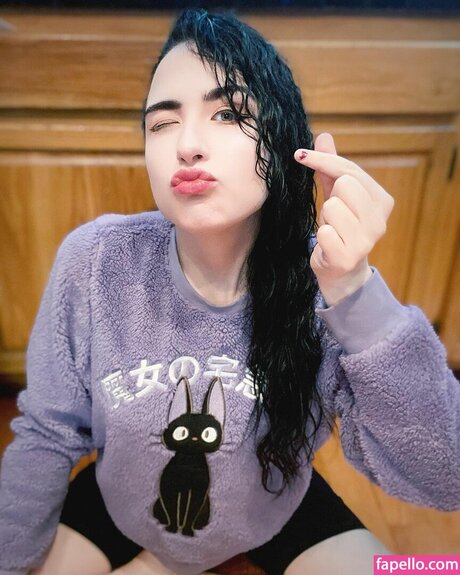 Amy Roberts sexy onlyfans