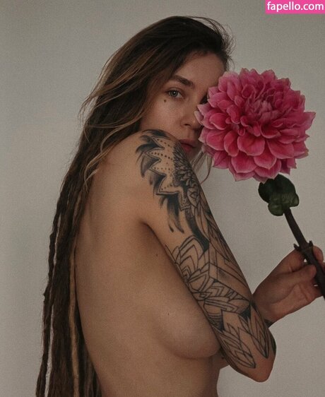 hannamykhailova nude onlyfans leaks