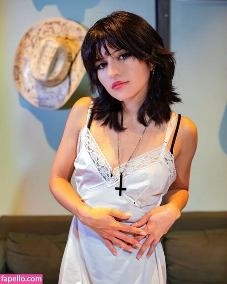 Violent Vira onlyfans porn free