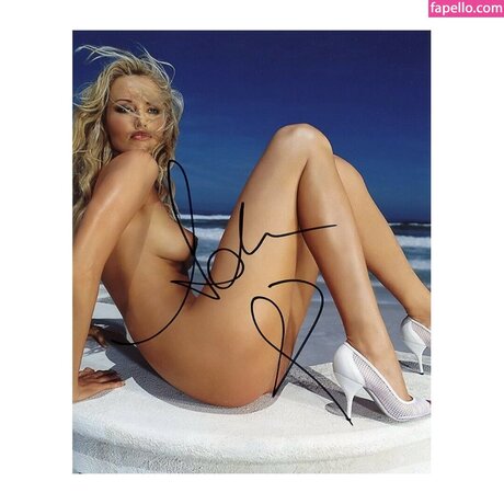 Adriana Karembeu onlyfans leaked