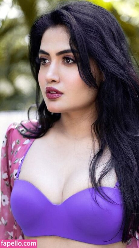 Manvi Chugh onlyfans.