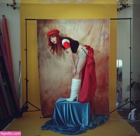 Ava Maybee sexy onlyfans