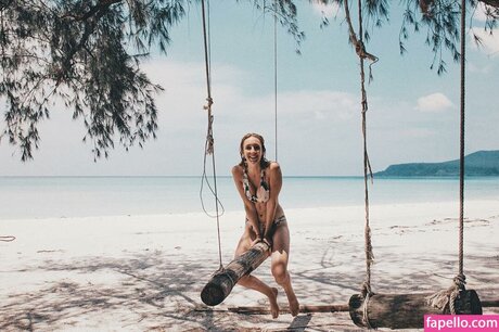 Chesca Ben onlyfans desnuda