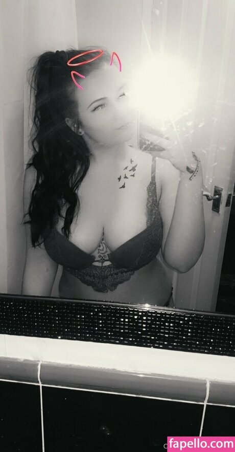 Chelzbcfcburke onlyfans free content