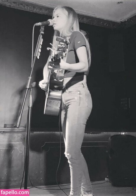 Zoe Clarke sextape onlyfans