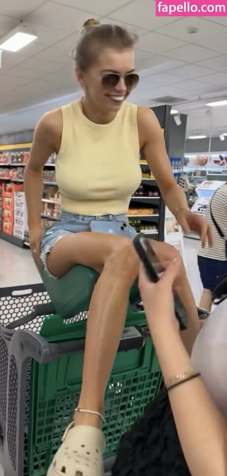 Zoe Clarke onlyfans sex