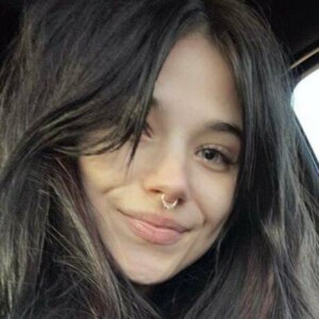 Claire Estabrook Profile pic