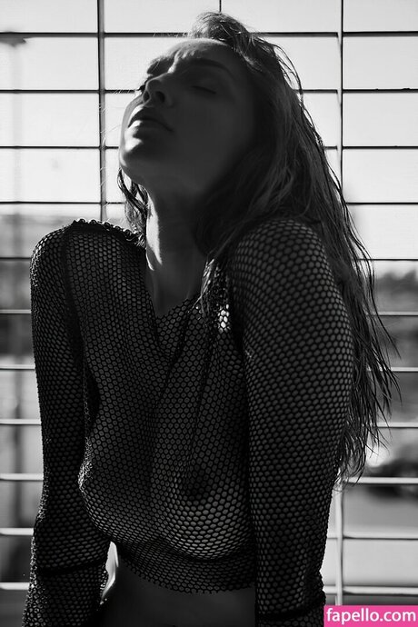 Josephine Lecar only fans pictures