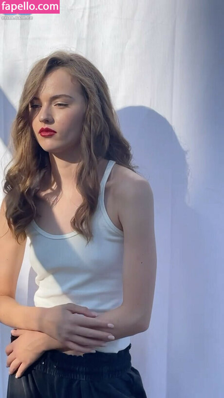 Kristina Pimenova onlyfans naked pics