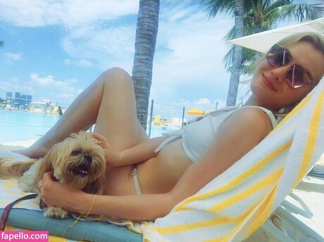 Skyler Samuels Profile pic