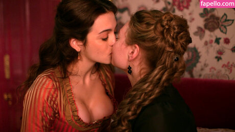 Josie Totah onlyfans public photos