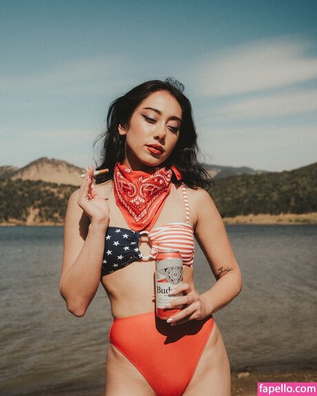 odetovenus onlyfans topless