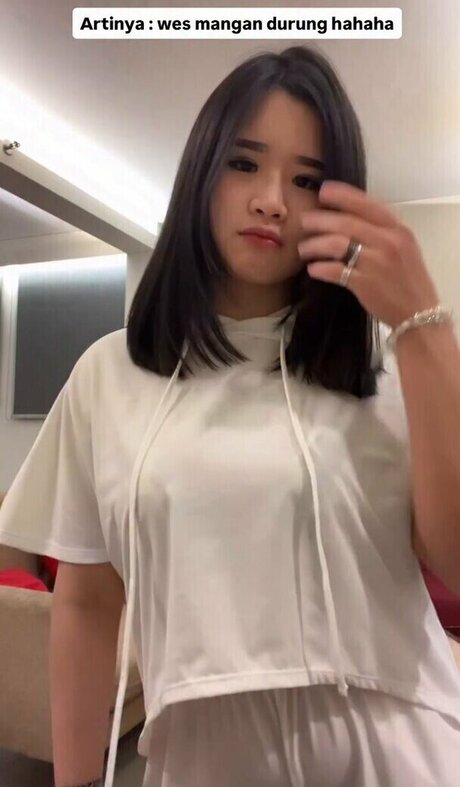 Vania Veronica nudes onlyfans leaked