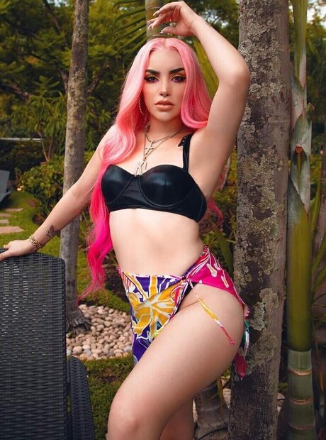 Kimberly Loaiza nude onlyfans leak