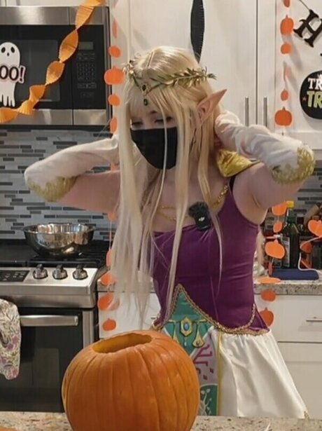 Harriet Barnes onlyfans nude leaks