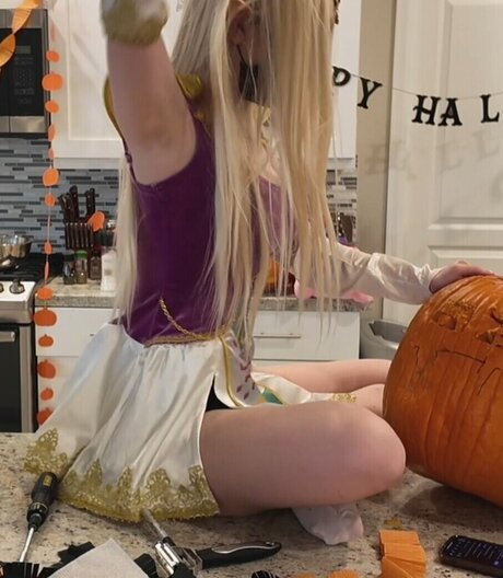 Harriet Barnes nude onlyfans