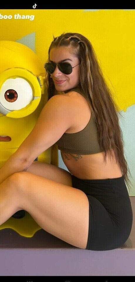 Sirena Linton onlyfans ass