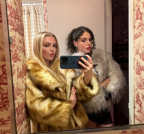 Skyla Sanders onlyfans archives