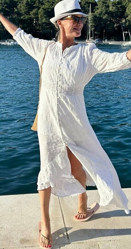 Tamzin Outhwaite only fans nude leaks