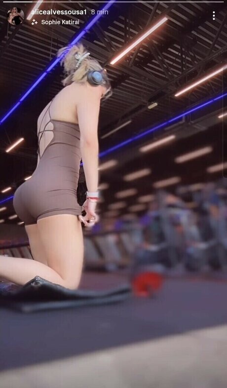 Alice Alves onlyfans content type