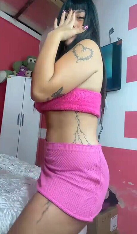 maicanela onlyfans topless