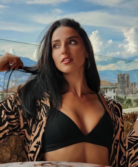 Vanessa Munley nude only fans