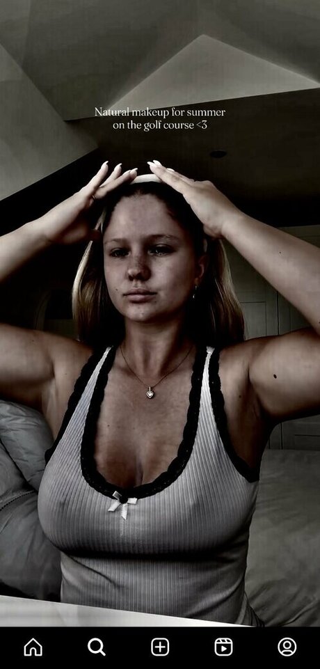 Caitlinnmazza nude onlyfans pics